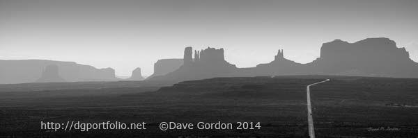 Monument Valley Panorama ©Dave Gordon